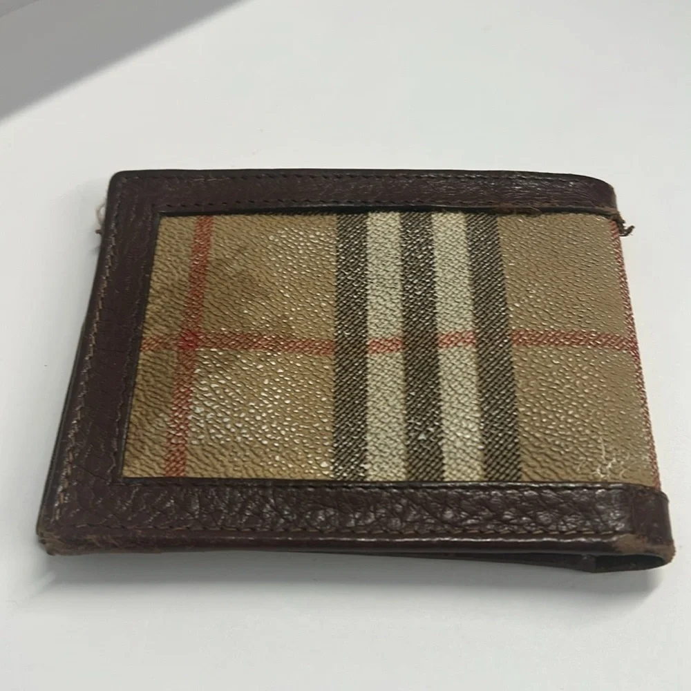Burberry Vintage Bifold Wallet Nova Check Brown